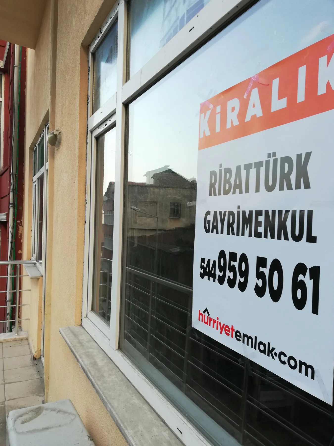 TRABZON / ORTAHİSAR MEYDAN da KİRALIK 3+1 BALKON lu OFİS — görsel 4