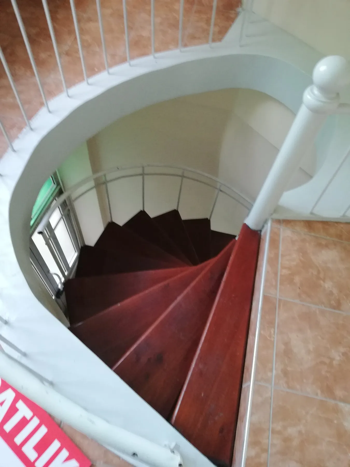 TRABZON / ORTAHİSAR MEYDAN da KİRALIK 3+1 BALKON lu OFİS — görsel 7