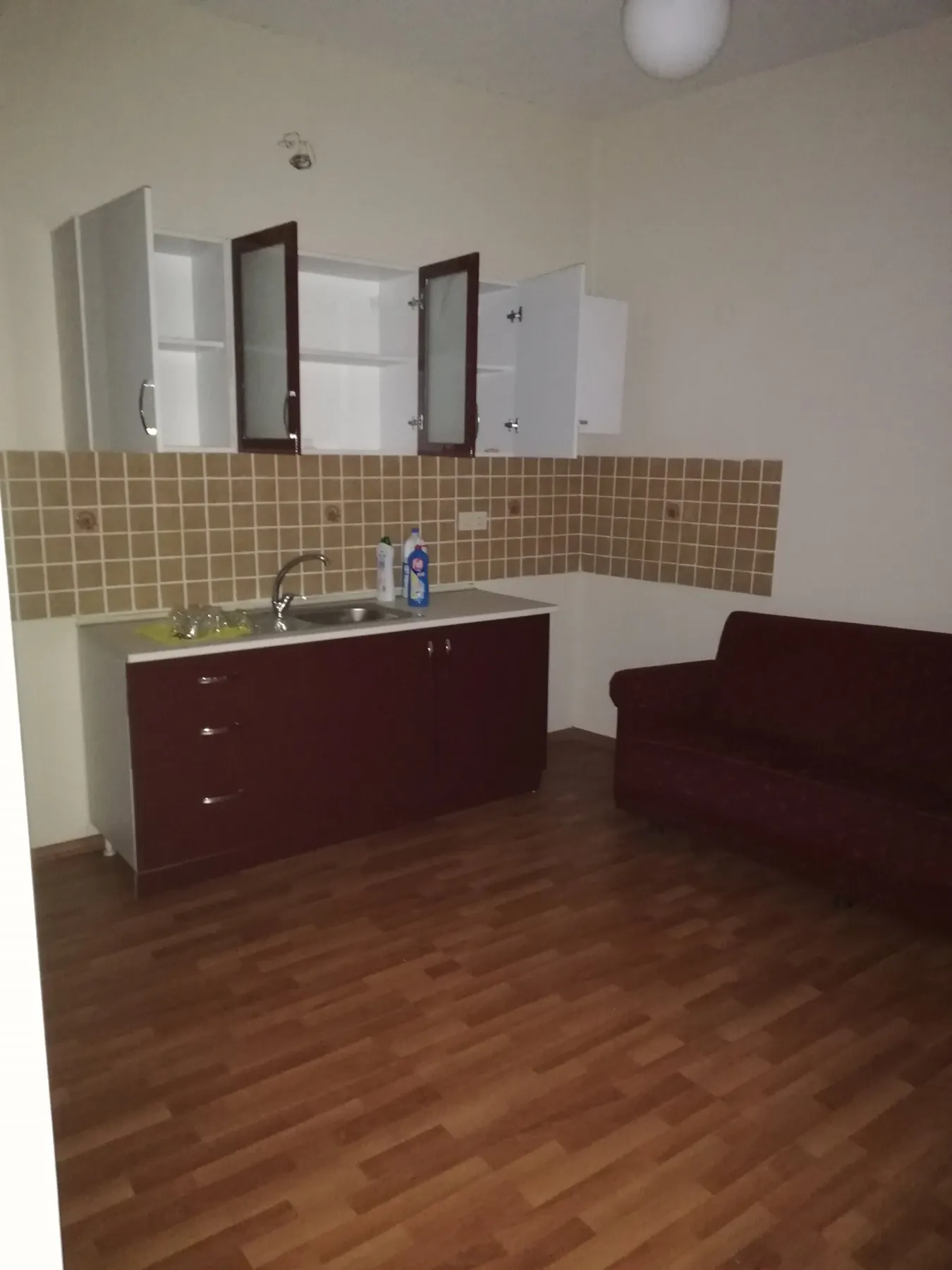 TRABZON / ORTAHİSAR MEYDAN da KİRALIK 3+1 BALKON lu OFİS — görsel 6