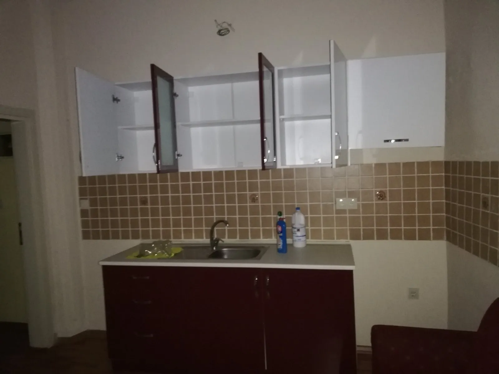 TRABZON / ORTAHİSAR MEYDAN da KİRALIK 3+1 BALKON lu OFİS — görsel 9