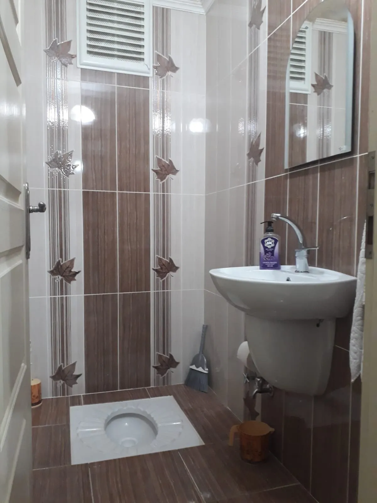 TRABZON / ORTAHİSAR AYASOFYA Mah. de MASRAFSIZ 3+1 ÇOK GÜZEL MERKEZİ KONUMLU BİR DAİRE — görsel 9