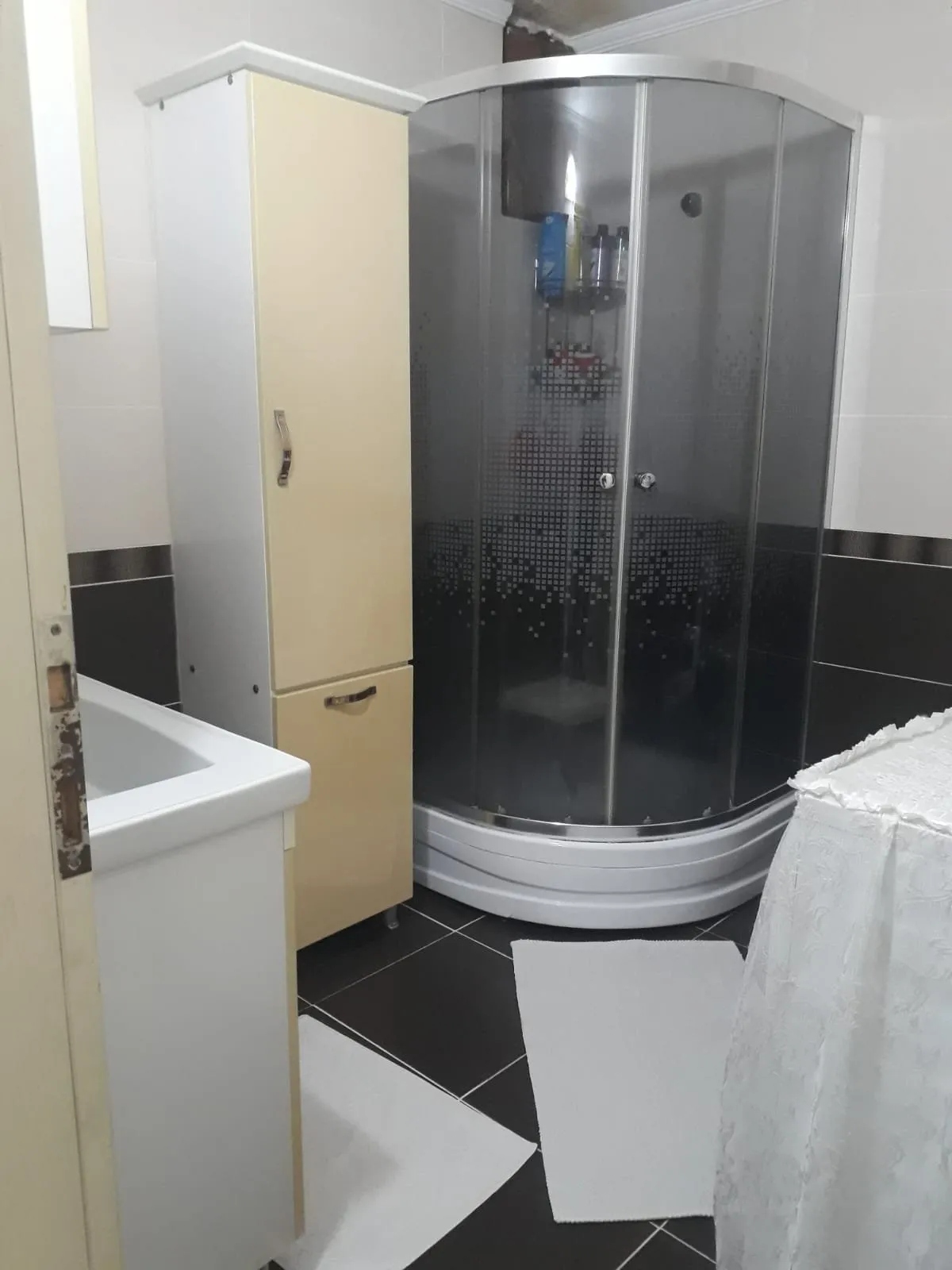 TRABZON / ORTAHİSAR AYASOFYA Mah. de MASRAFSIZ 3+1 ÇOK GÜZEL MERKEZİ KONUMLU BİR DAİRE — görsel 11