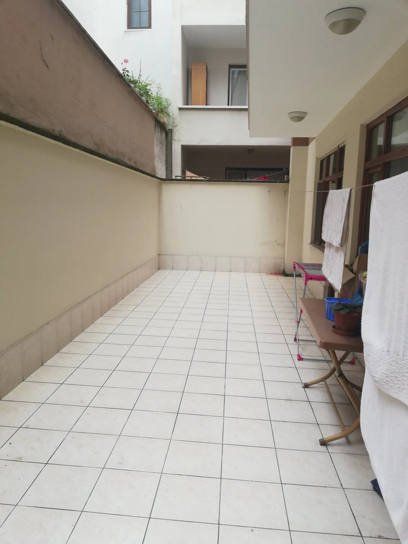 TRABZON / ORTAHİSAR AYASOFYA Mah .de TEMİZ MASRAFSIZ 3+1 155 M2 KENDİNE AİT BAHÇELİ SATILIK DAİRE — görsel 6