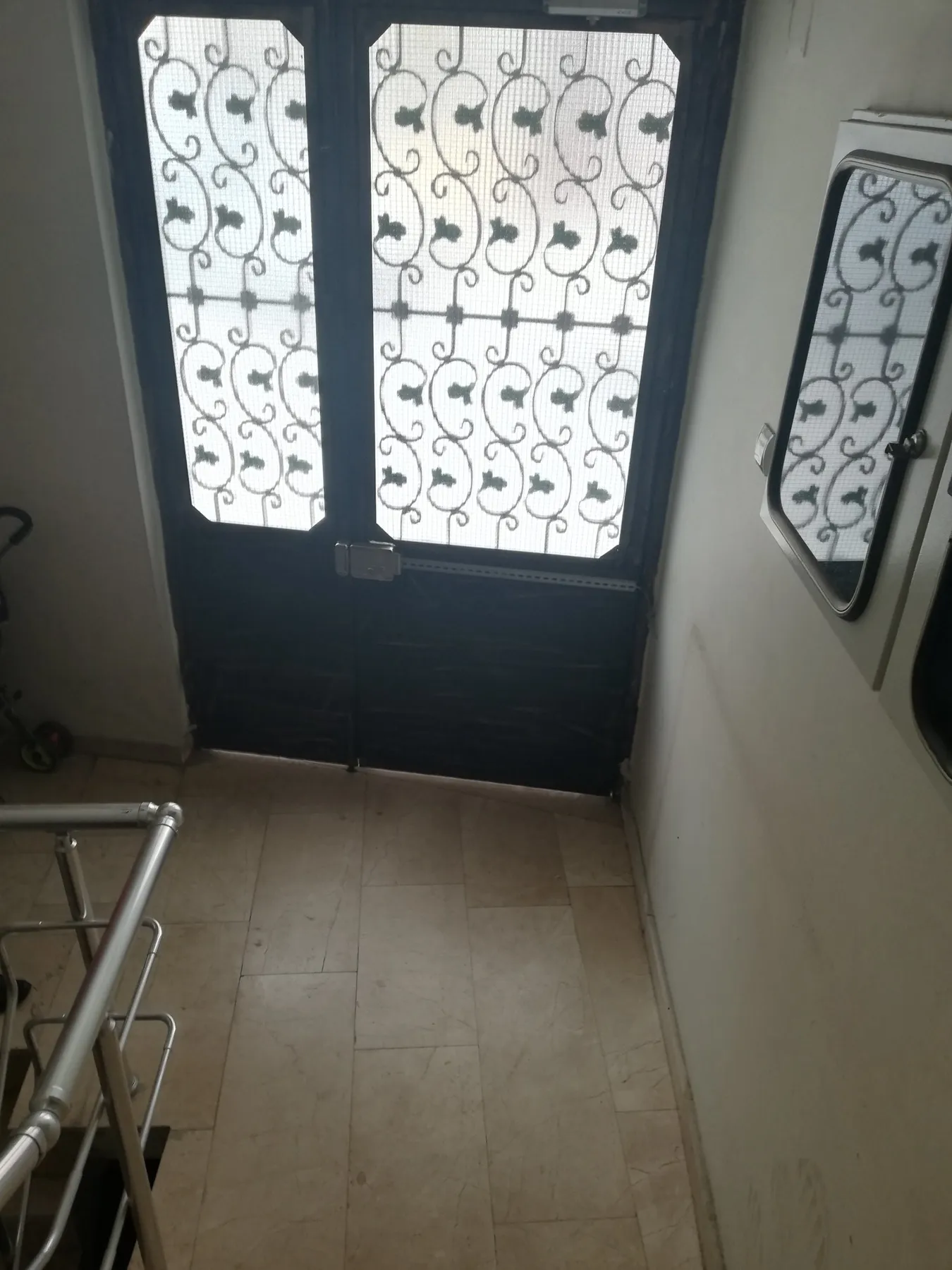 TRABZON / ORTAHİSAR AYASOFYA Mah .de TEMİZ MASRAFSIZ 3+1 155 M2 KENDİNE AİT BAHÇELİ SATILIK DAİRE — görsel 22