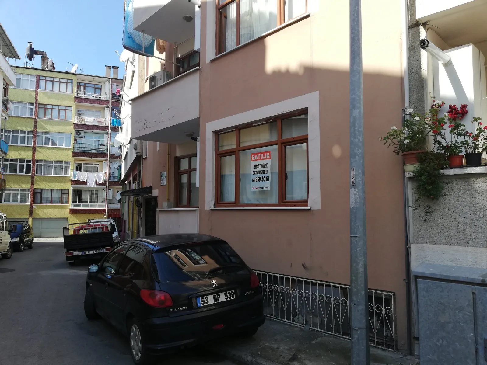 TRABZON / ORTAHİSAR AYASOFYA Mah .de TEMİZ MASRAFSIZ 3+1 155 M2 KENDİNE AİT BAHÇELİ SATILIK DAİRE — görsel 25