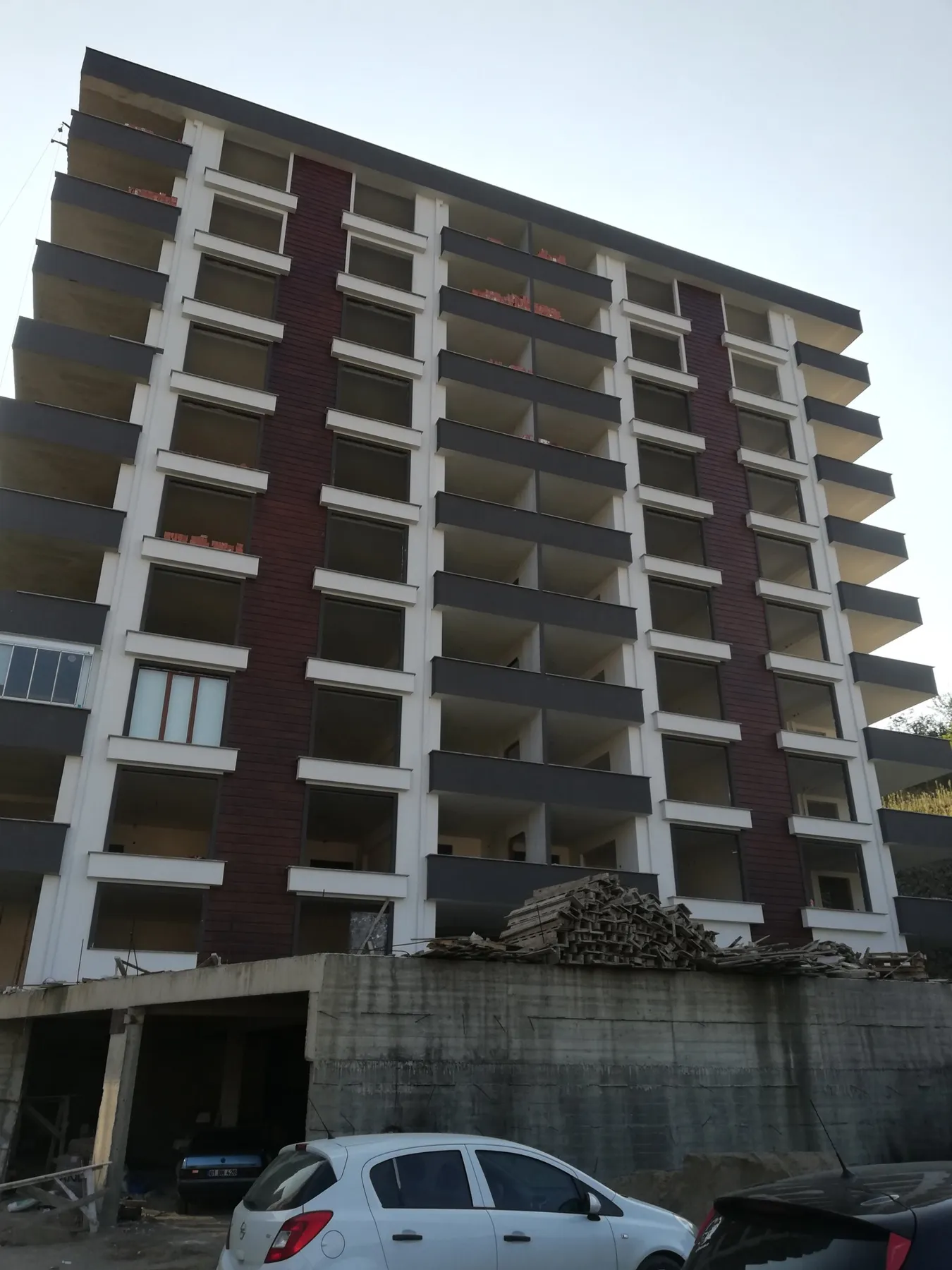 TRABZON/ORTAHİSAR BEŞİRLİ Mah.de SÜPER FİYAT SÜPER PROJE FULL DENİZ MANZARA -3+1-174 M2 8.KAT — görsel 2