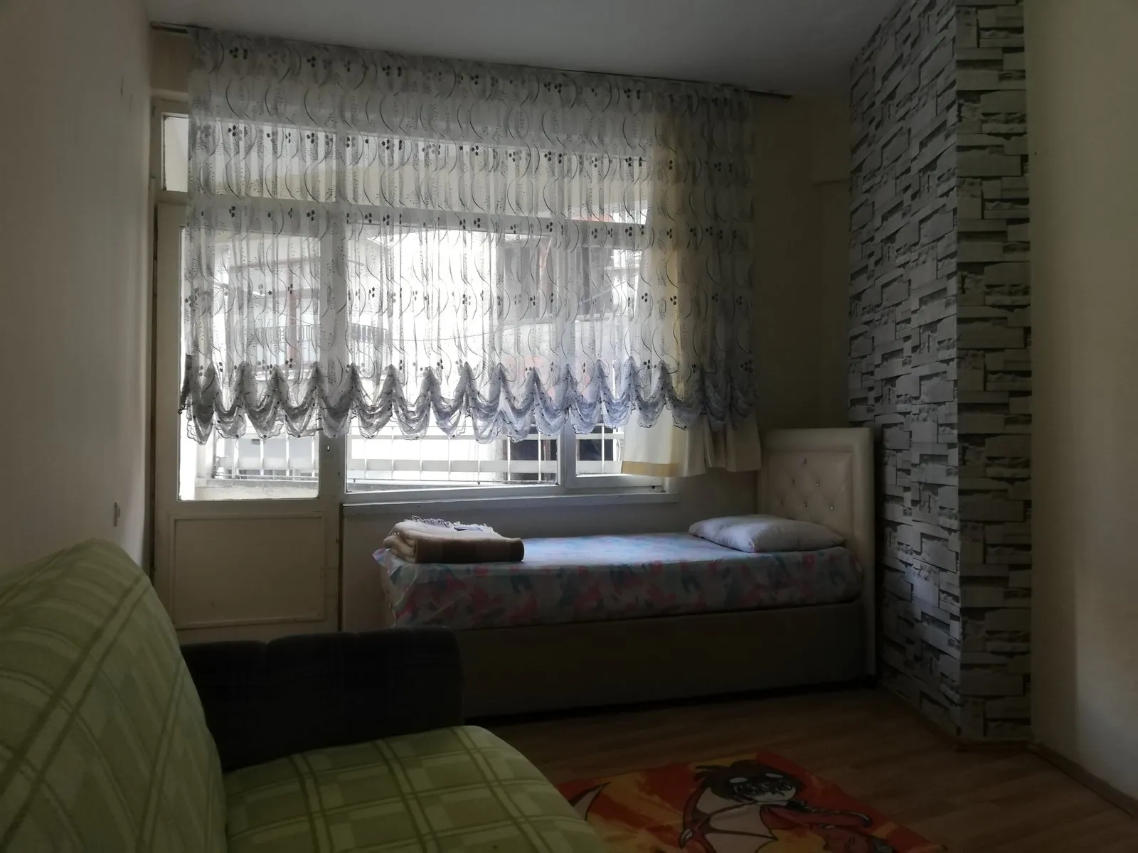 TRABZON / ORTAHİSAR HACIKASIM Mah. de EŞYALI KİRALIK DAİRE — görsel 2
