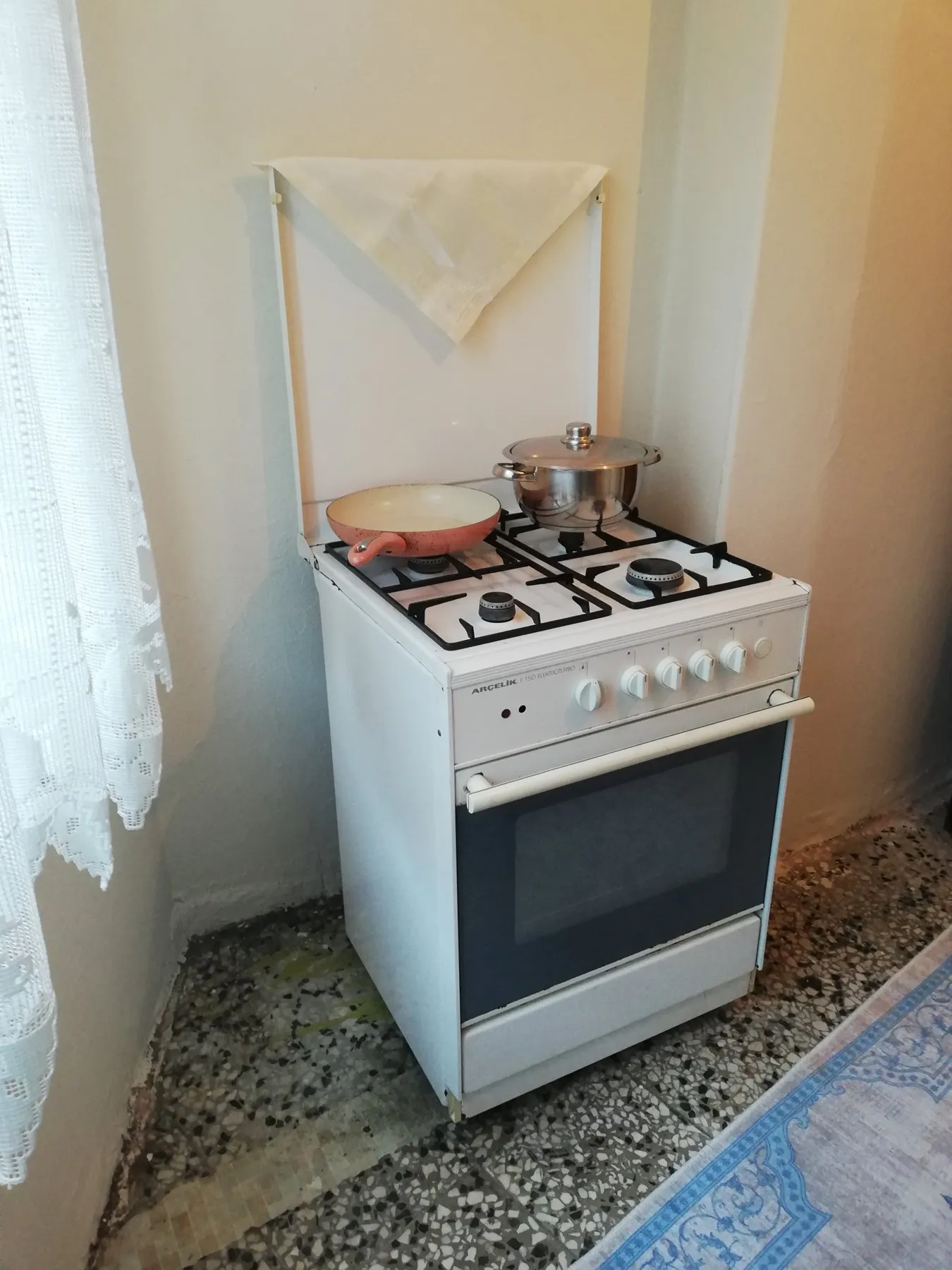 TRABZON / ORTAHİSAR HACIKASIM Mah. de EŞYALI KİRALIK DAİRE — görsel 7