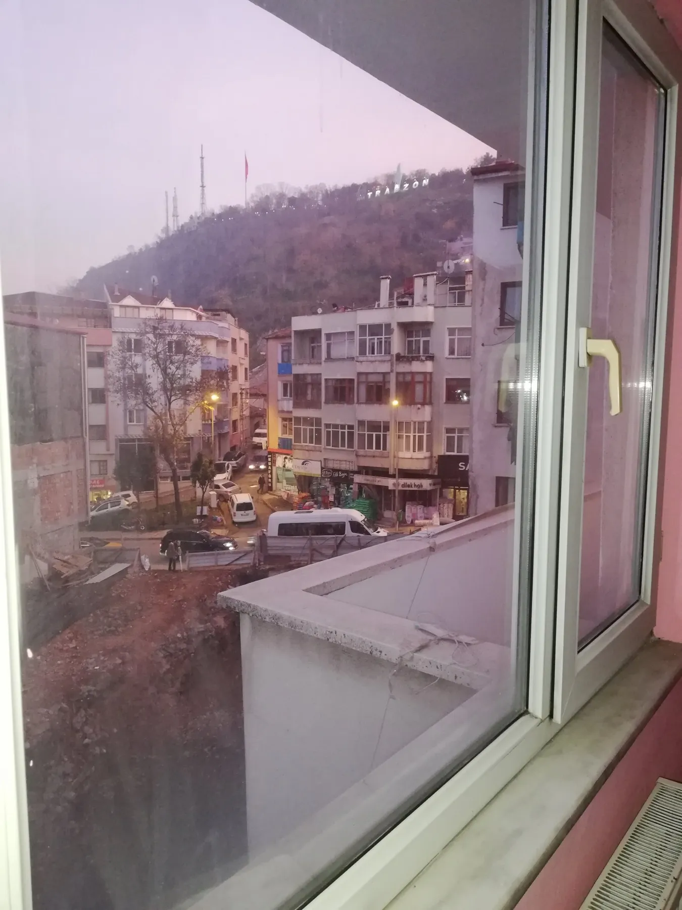 TRABZON / ORTAHİSAR GAZİPAŞA Mah. de Boztepe Yolunda 3+1 KİRALIK DOĞALGAZLI ASANSÖRLÜ DAİRE — görsel 5