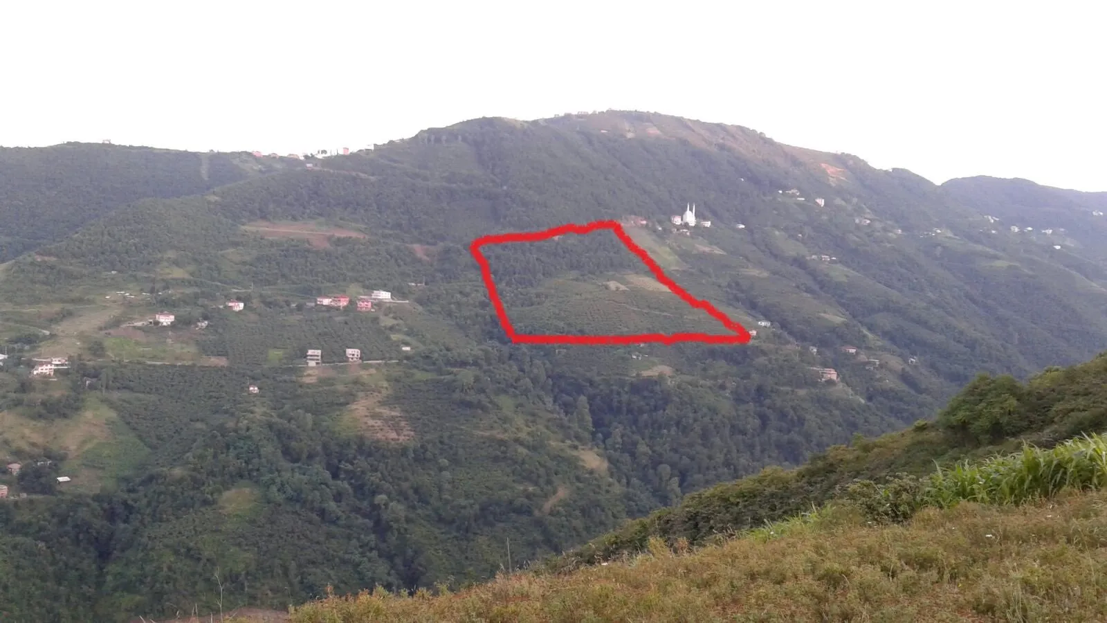 TRABZON AKÇAABAT İLÇESİNDE TURİZM İMARLI ARSA — görsel 4