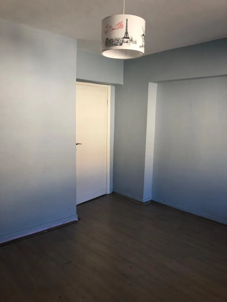 AKÇAABAT CEZAEVİ KARŞISINDA SATILIK 2+1 90 M2 4. KAT DENİZ MANZARALI 95.000 TL — görsel 3