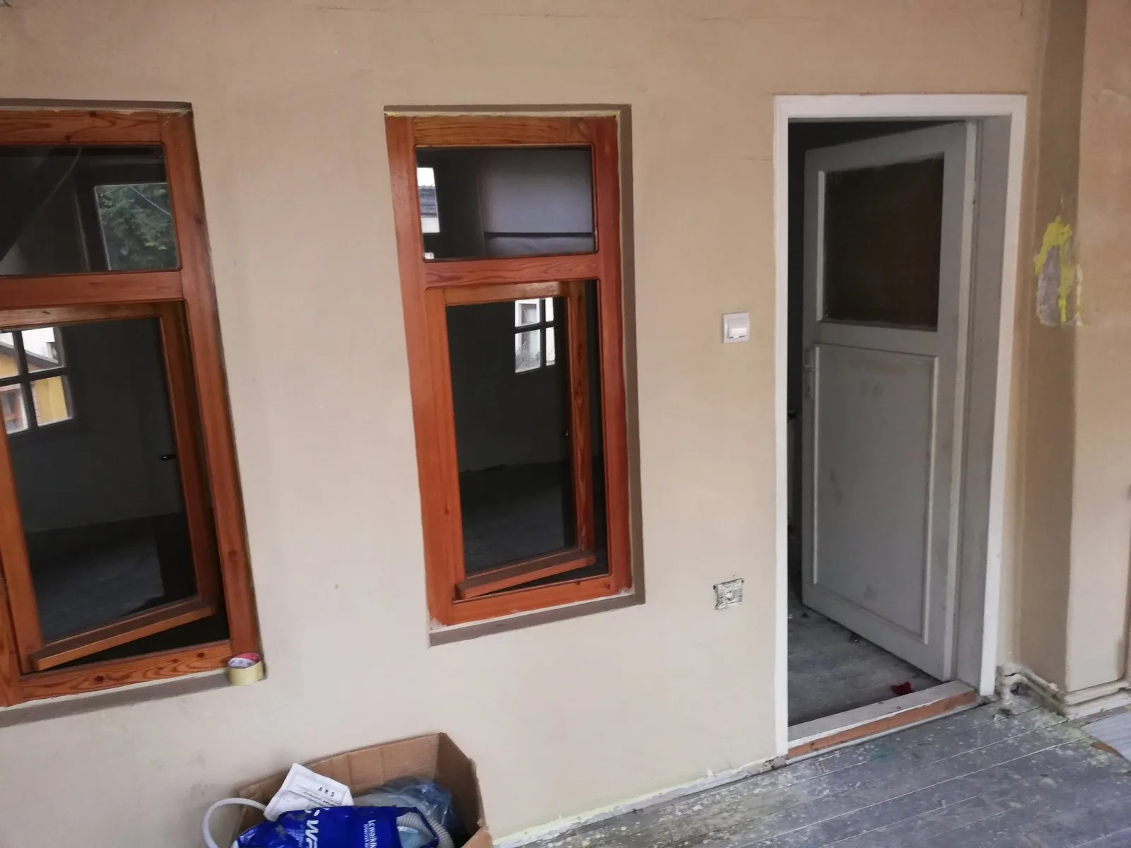 TRABZON ORTAHİSAR da VARLIBAŞ / BÜYÜKŞEHİR BELEDİYE YANINDA SATILIK TARİHİ 4 KATLI BAHÇELİ KÖŞK , HERYER YIKILACAK BU KÖŞK KALACAK — görsel 33