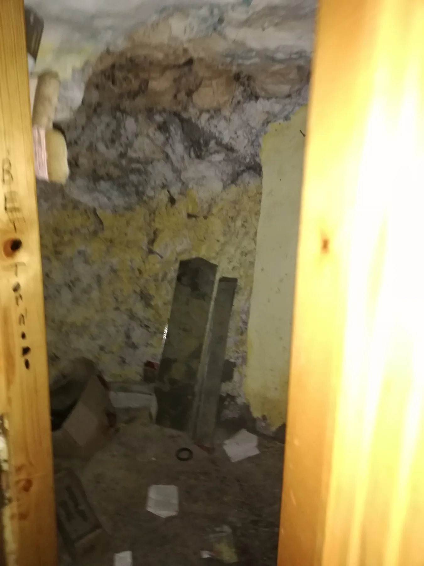 TRABZON ORTAHİSAR da VARLIBAŞ / BÜYÜKŞEHİR BELEDİYE YANINDA SATILIK TARİHİ 4 KATLI BAHÇELİ KÖŞK , HERYER YIKILACAK BU KÖŞK KALACAK — görsel 35