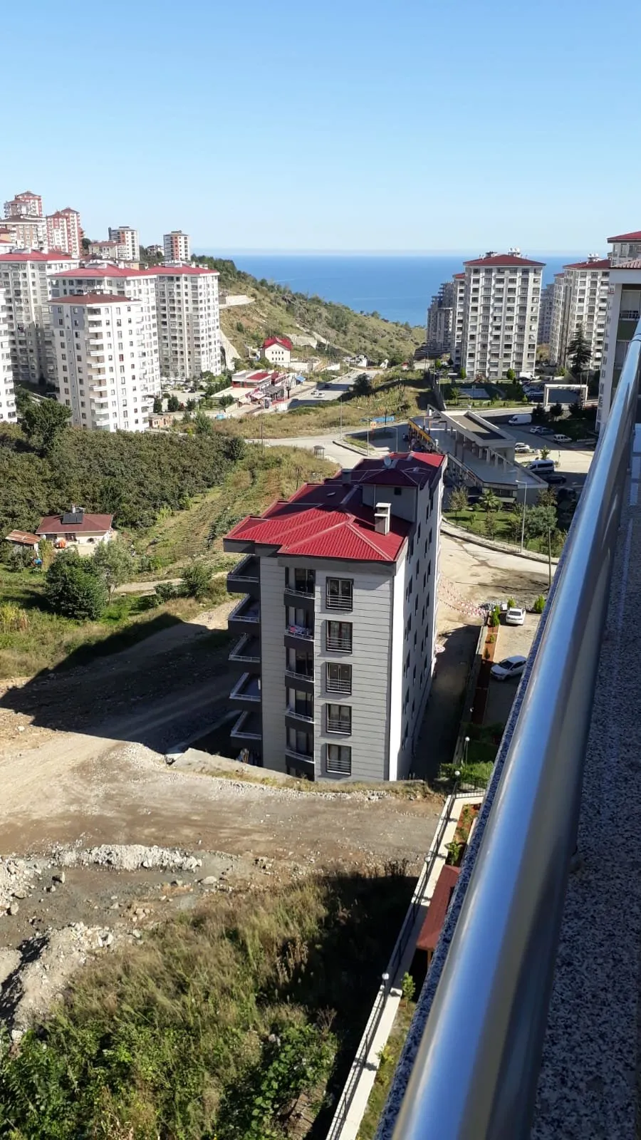 SATILIK , TRABZON ORTAHİSAR ÇUKURÇAYI MAH.de VADİKENT GÖKTÜRK SİTELERİ  3+1, 165 M2 , 5.KAT , MERKEZİ KONUMDA , CAM BALKONLU , DOĞALGAZLI , UYGUN FİYATLI , KAÇMAZ BİR DAİRE — görsel 8
